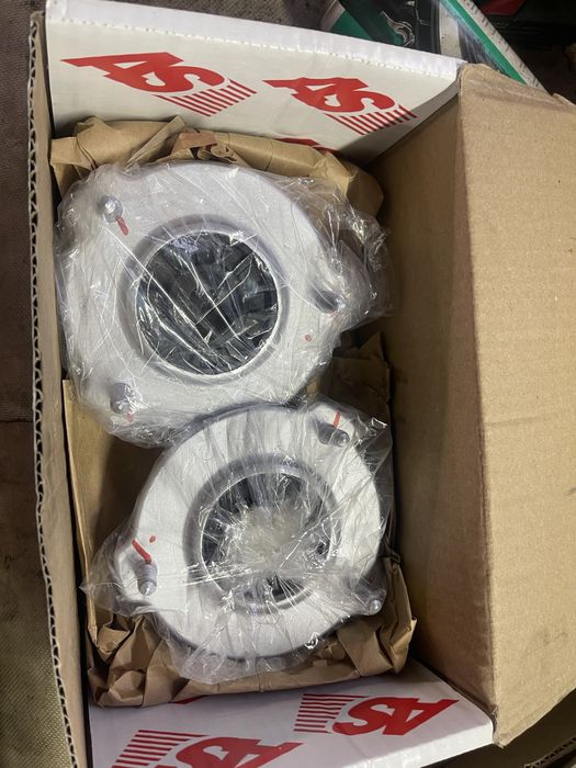 Комфортні мʼякі опори Tesla Model Y, Model 3, ціна за 1 шт