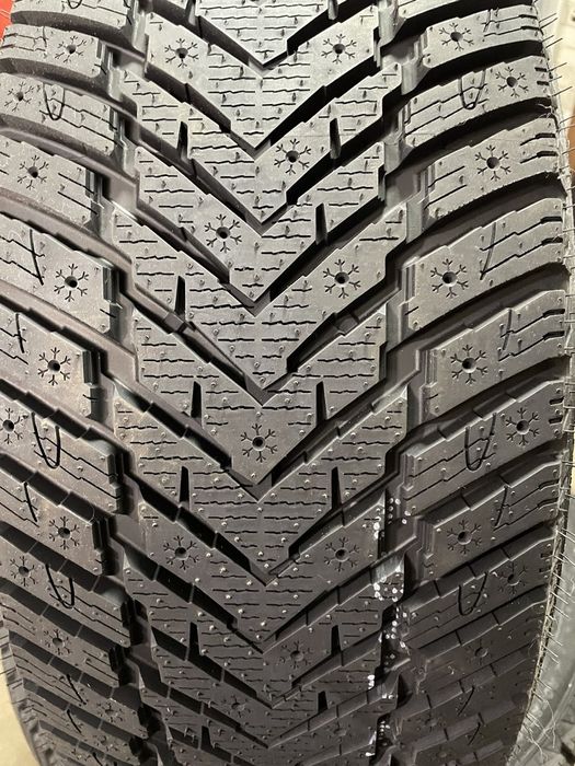 Шини зимові НОВІ  KAPSEN 235/45R18