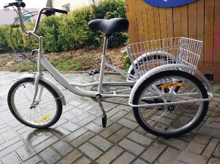 Biały trzykołowiec stan bardzo dobry