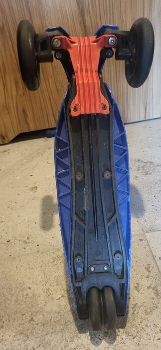 Hulajnoga maxi micro deluxe niebieska