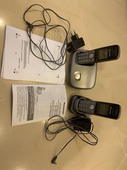 Telefon Panasonic KX-TG6512PD z dodatkowa słuchawką