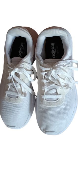 Кросівки Adidas жіночі білі розмір 37