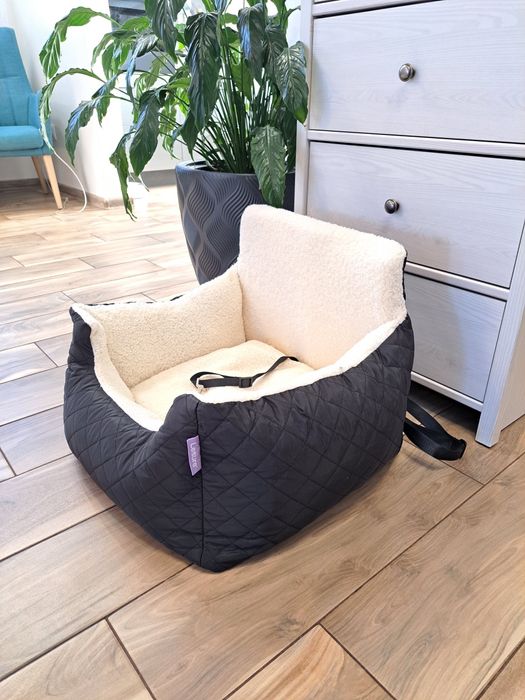 Fotelik samochodowy dla średnich psów 872