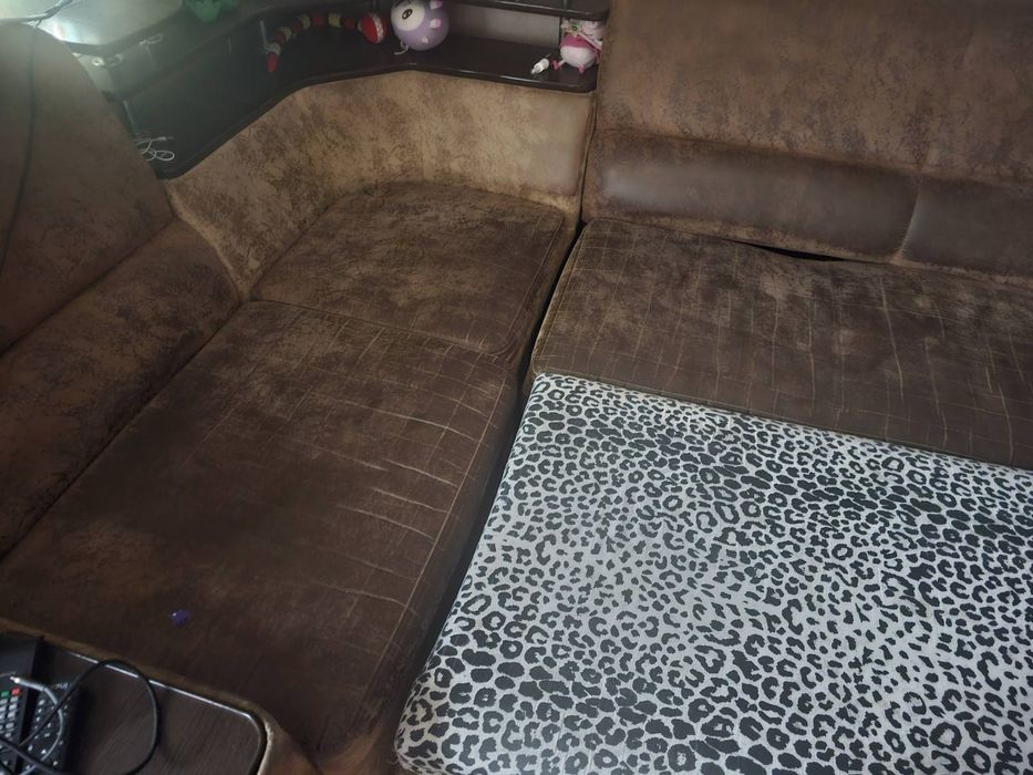 Продам диван угловой шикарный...