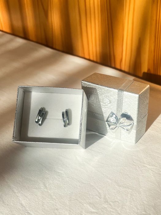 NOWE z metką kolczyki SREBRO wkrętki sztyfty z cyrkonią Opal + pudełko
