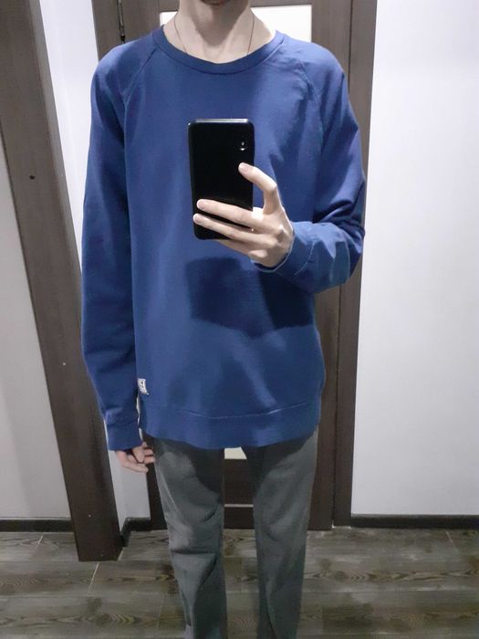 Bershka, длина 74.5, свитшот