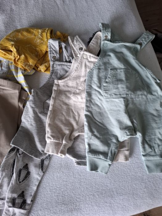 Paka ubrań chłopięcych rozmiar 56