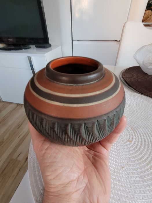 Wazonik ceramiczny