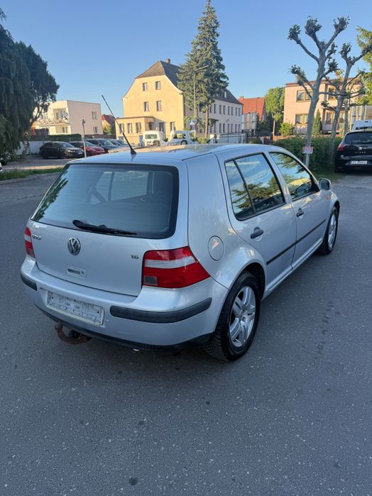Volkswagen Golf 4 automat 1.6 benzyna fajny stan