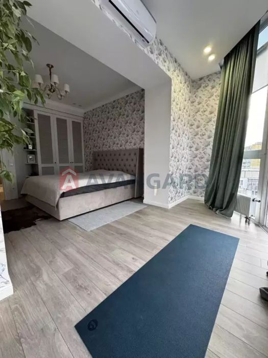 Продам 3-кім.ж/к Каскад,шикарна