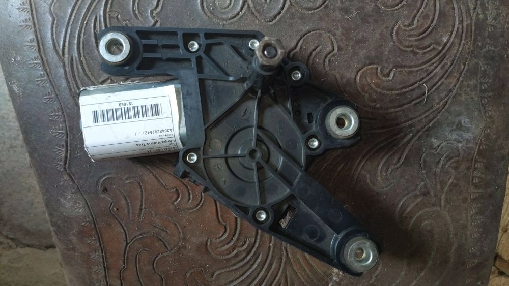 Motor escova traseira Mercedes modelo W 204