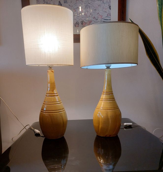 2 candeeiros em loiça