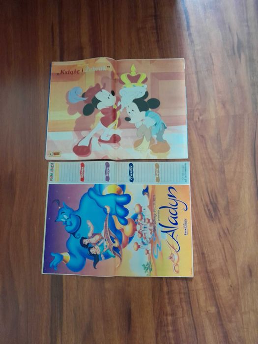 Komiksy Mickey Mouse z plakatami
