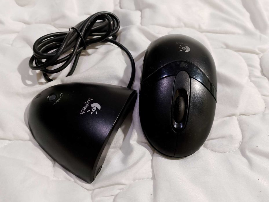 Бездротова оптична мишa logitech