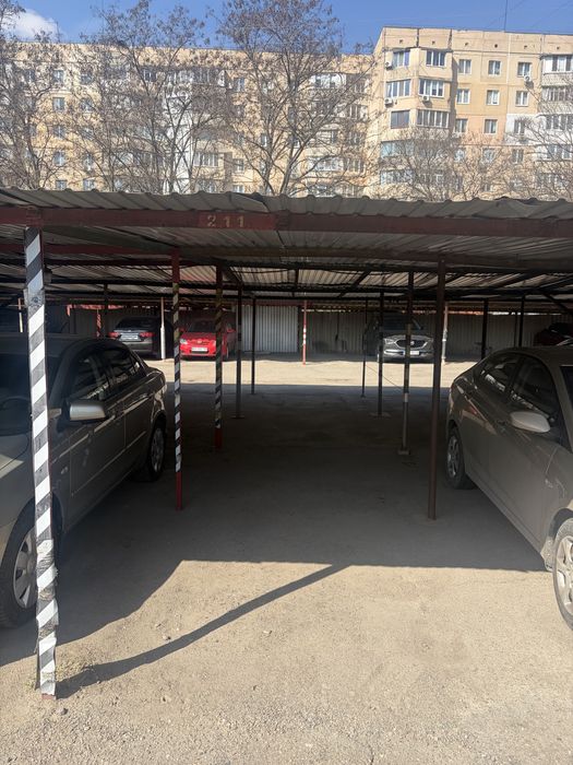 Сдам крытое место на автостоянке