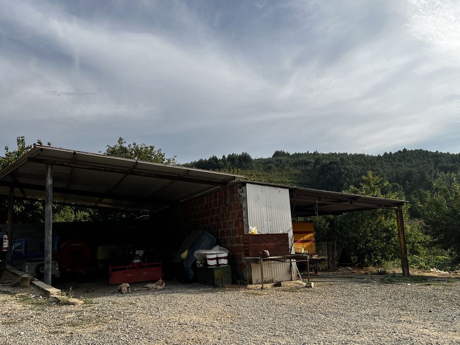 Vende-se Quinta no Fundão