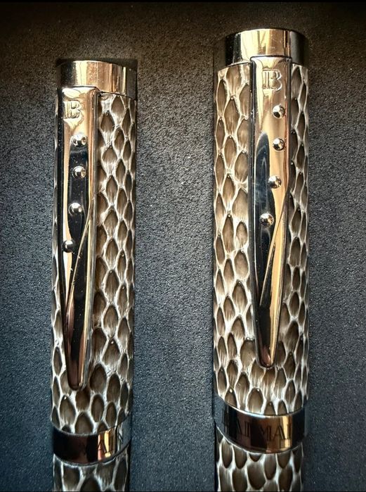 Canetas(2) RARISSIMAS BALMAIN(Paris) revest. PELE de COBRA GENUÍNA
