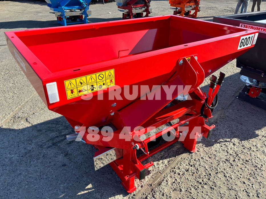 rozsiewacz nawozu/siewka dwutalerzowy STRUMYK/tytan/plandeka/hydraulik