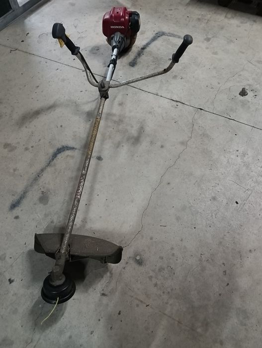 Roçadora Honda UMK450, motor 4tempos
