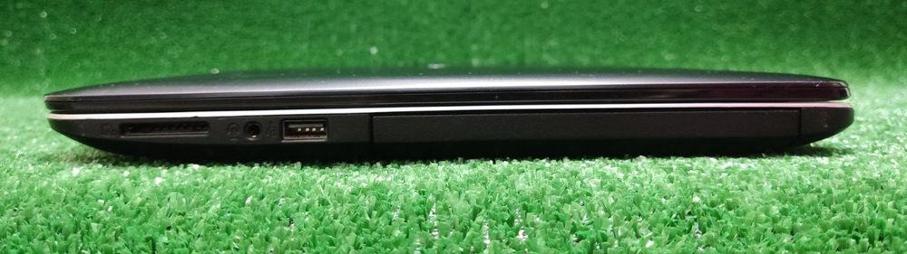 Ігровий Asus i3-5005u/8gb/GT920m/240