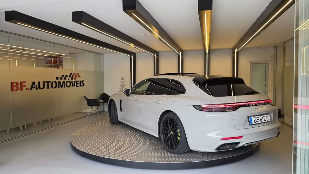 Porsche Panamera Sport Turismo 4S E-Hybrid
