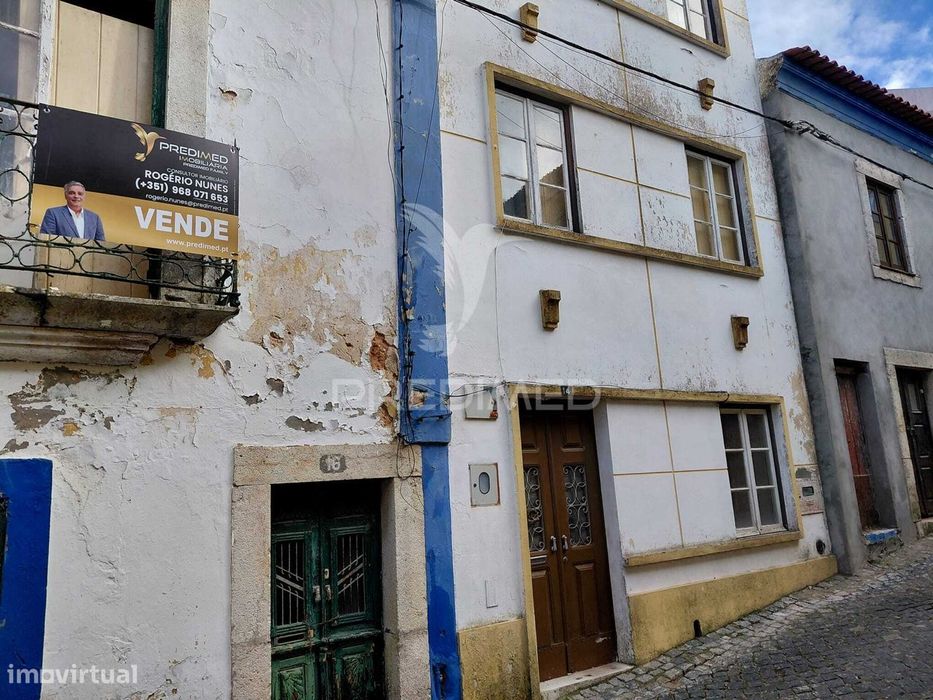 Moradia T3 Para Recuperar, Centro Histórico de Santiago do Cacém. — Santiago Do Cacém, Santa Cruz E São Bartolomeu Da Serra, Setúbal