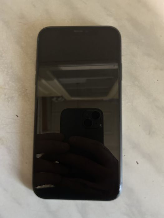 Продам iphone 11