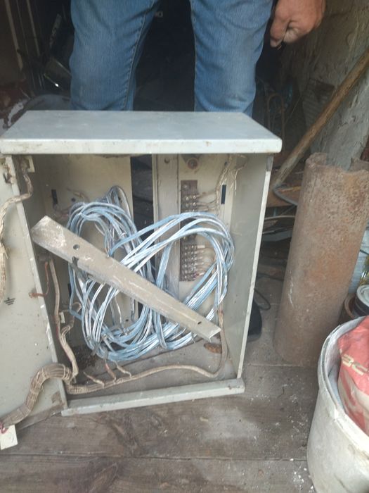 Щит щиток електричний