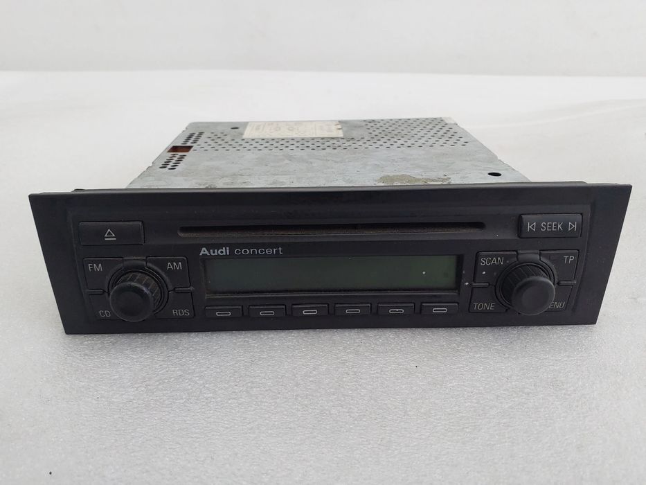 Rádio / auto-rádio AUDI A3 (8P1)