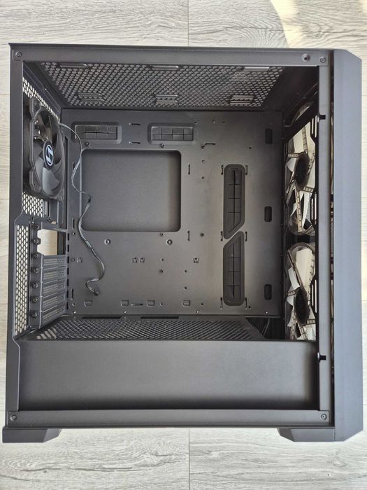 ТОП якості E-ATX\ATX\mATX корпус Lian Li Lancool 215 A-RGB . Trade-IN