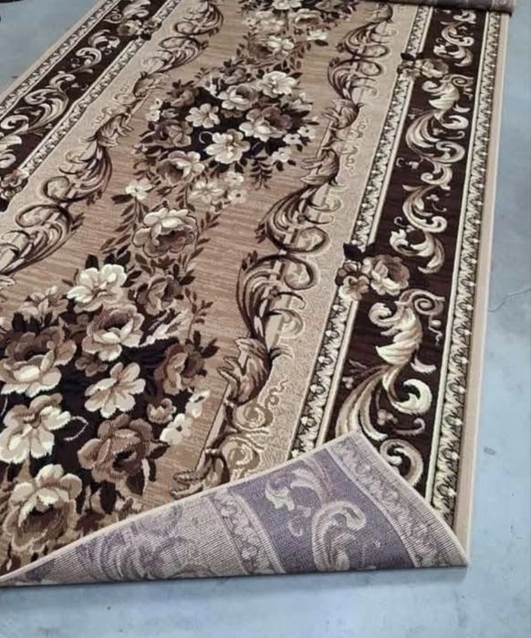 Килим новий в ідеальному стані 2,5х4