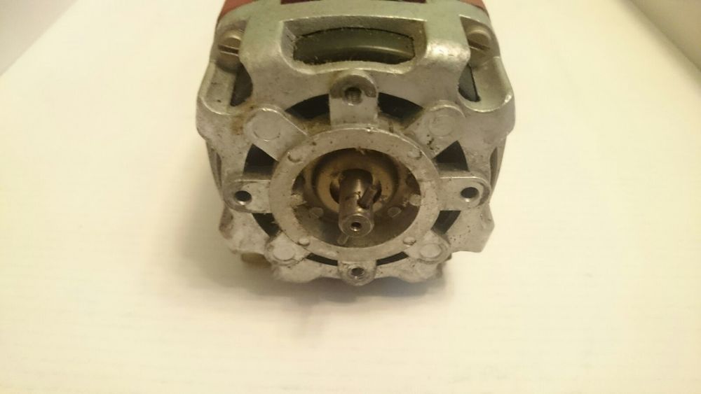 Продам електромоточик 220 В