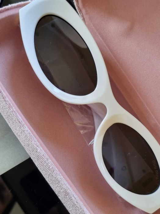 Окуляри Miu Miu білі