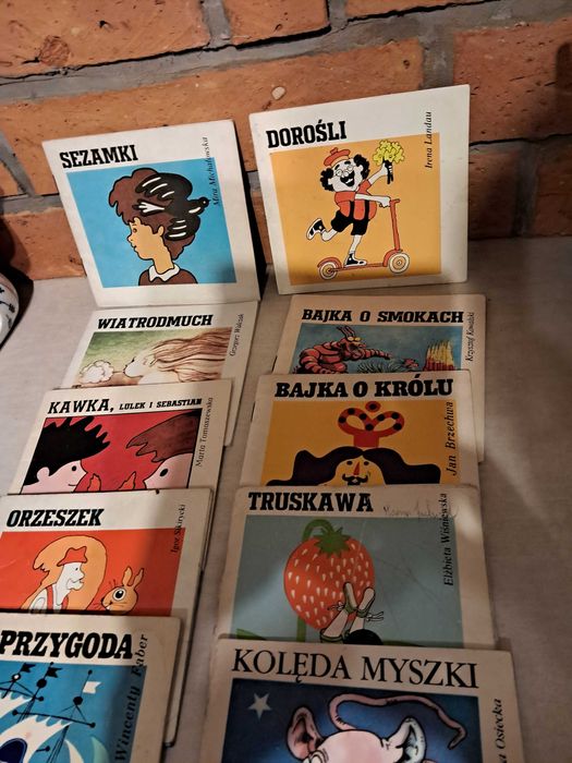 14 ksiażeczek PRL z serii z Wiewiórką