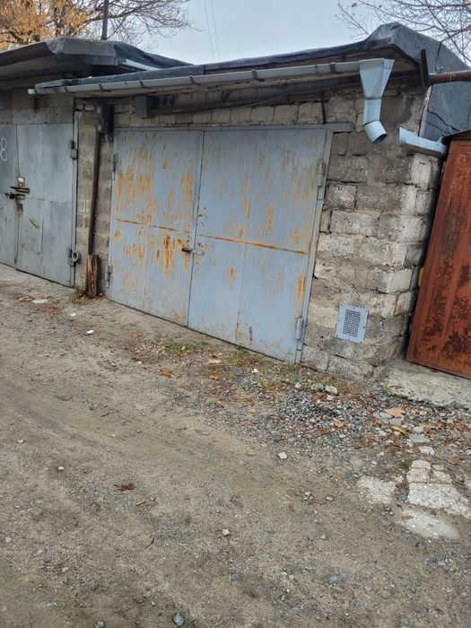 Продам капітальний гараж