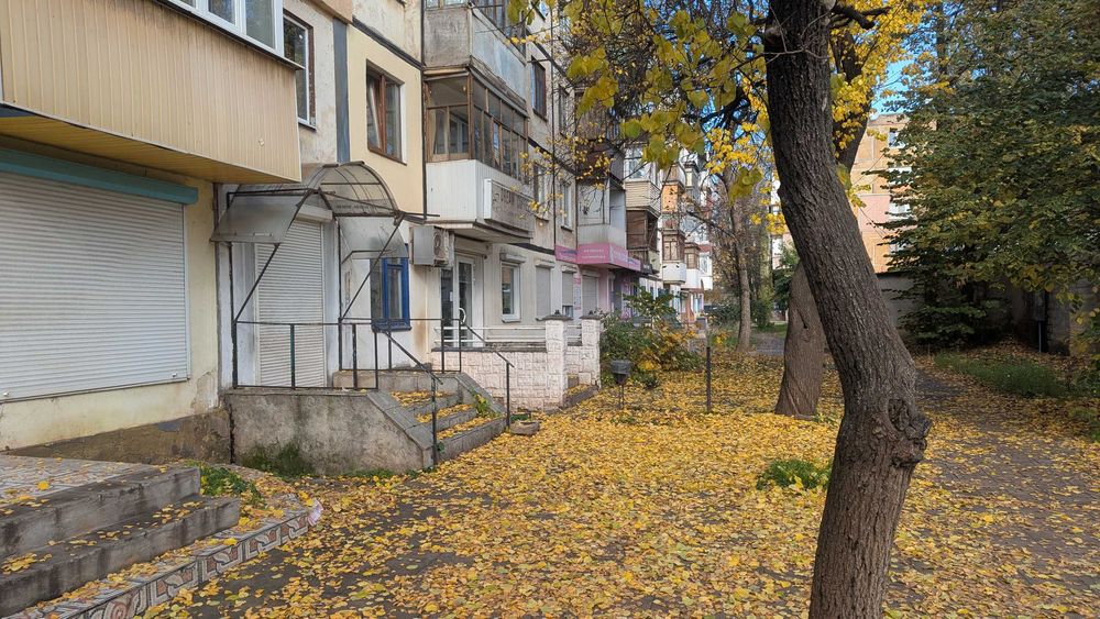 Ціна знижена.Продаж(розтрочка) приміщення по вул. Фукса 36 . Площа-87 м2