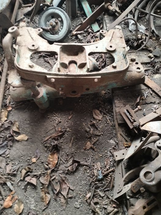 Продам балку юмз , есть ступица и кулак