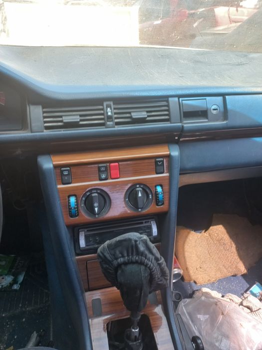 Мерседес Е 124й Кузов или частями