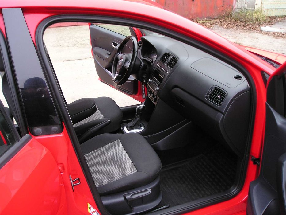 Volkswagen  Polo   Automat   2011г.  81т. км.