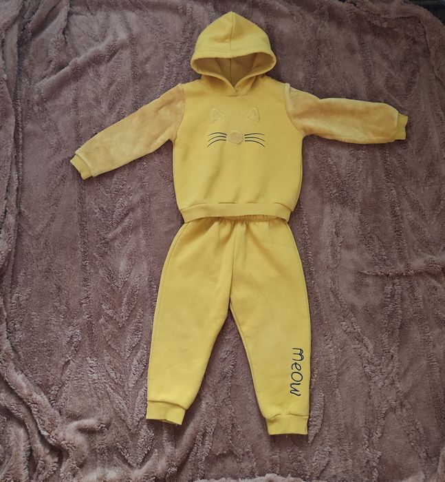 Дитячий костюм на флісі теплий