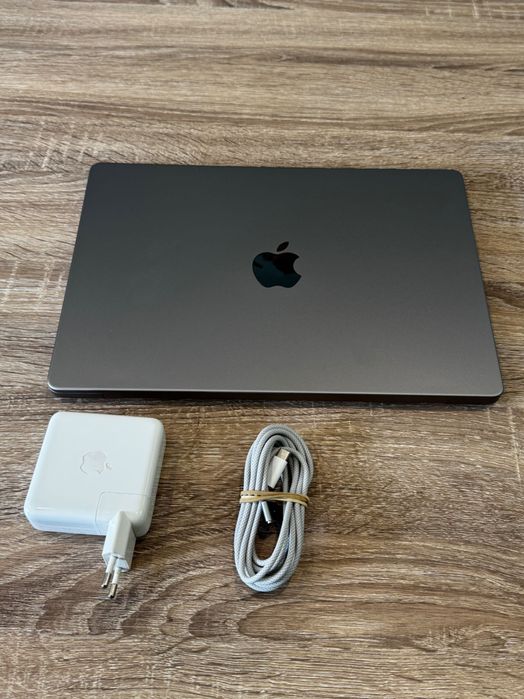MacBook Pro M2 14” 16GB RAM SSD 512GB – Estado de Novo