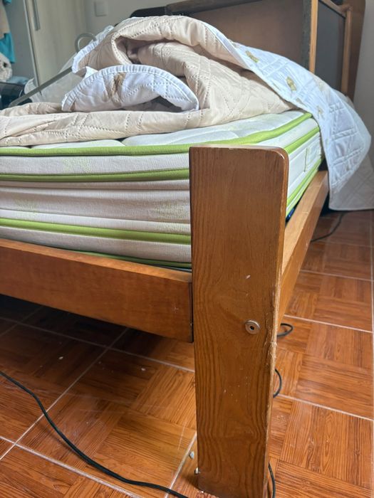 Vendo cama de casal