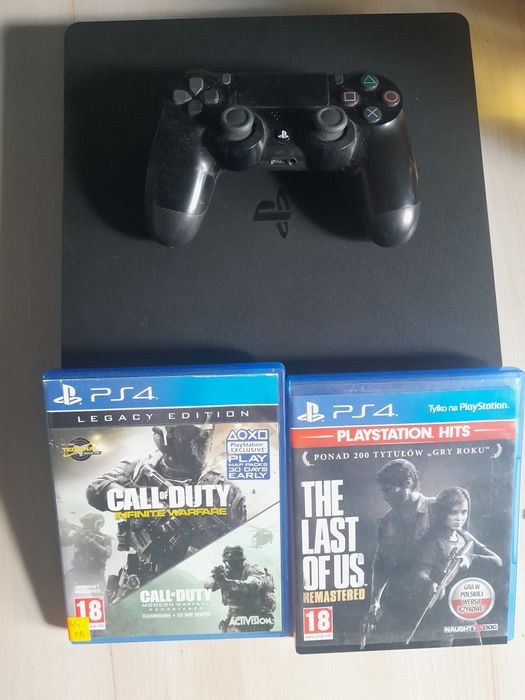 Ps4 slim pad 2 gry
