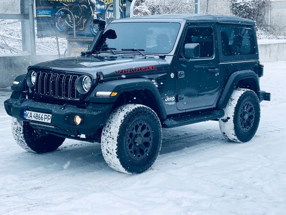 Jeep Wrangler идеальное состояние не крашен!