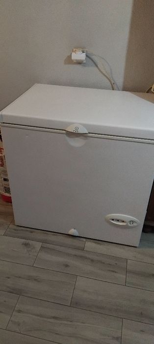 Arca congeladora Indesit