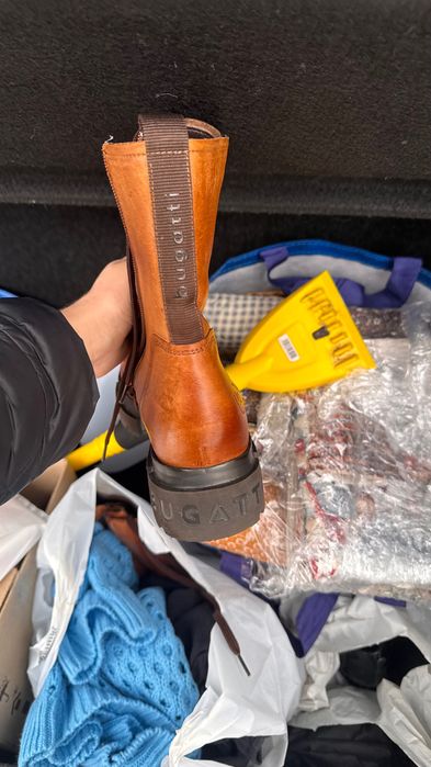 Шкіряні черевики bugatti