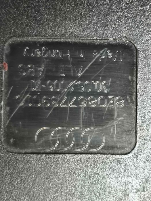 Encaixe de Cinto Central AUDI A4 B7