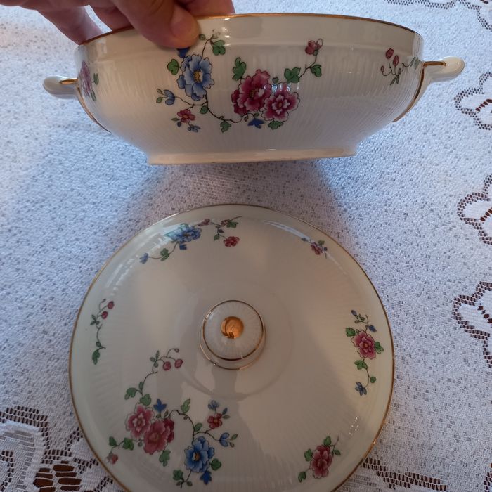 Śliczna waza terynka Limoges porcelanowa