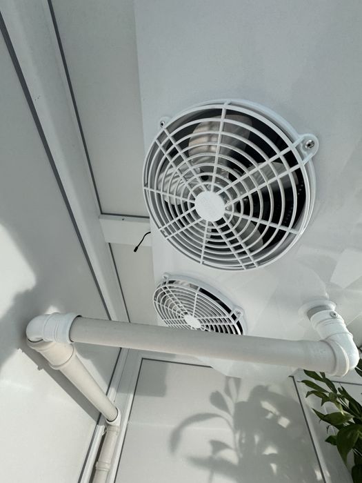 Холодильник для квітів