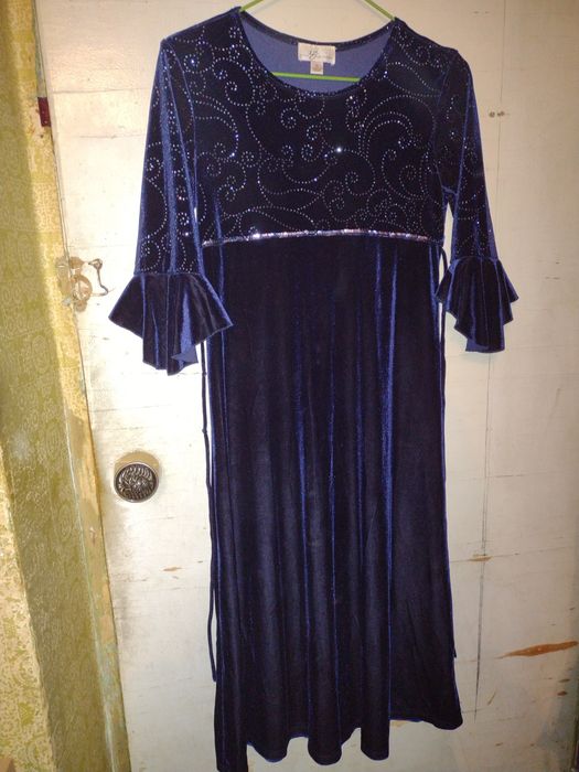 Велюровое платье